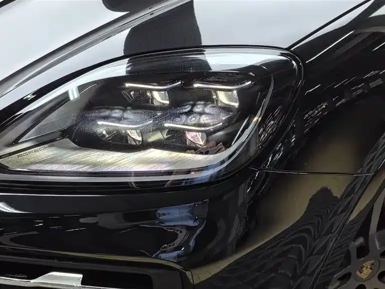 Porsche Cayenne Hybrid 2025 из CN, фото 7