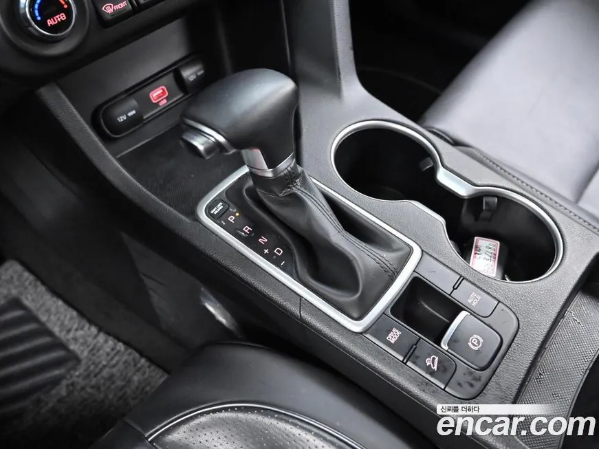 Kia Sportage — фото 9
