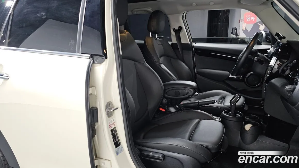 Mini Cooper 2022 из KR, фото 10