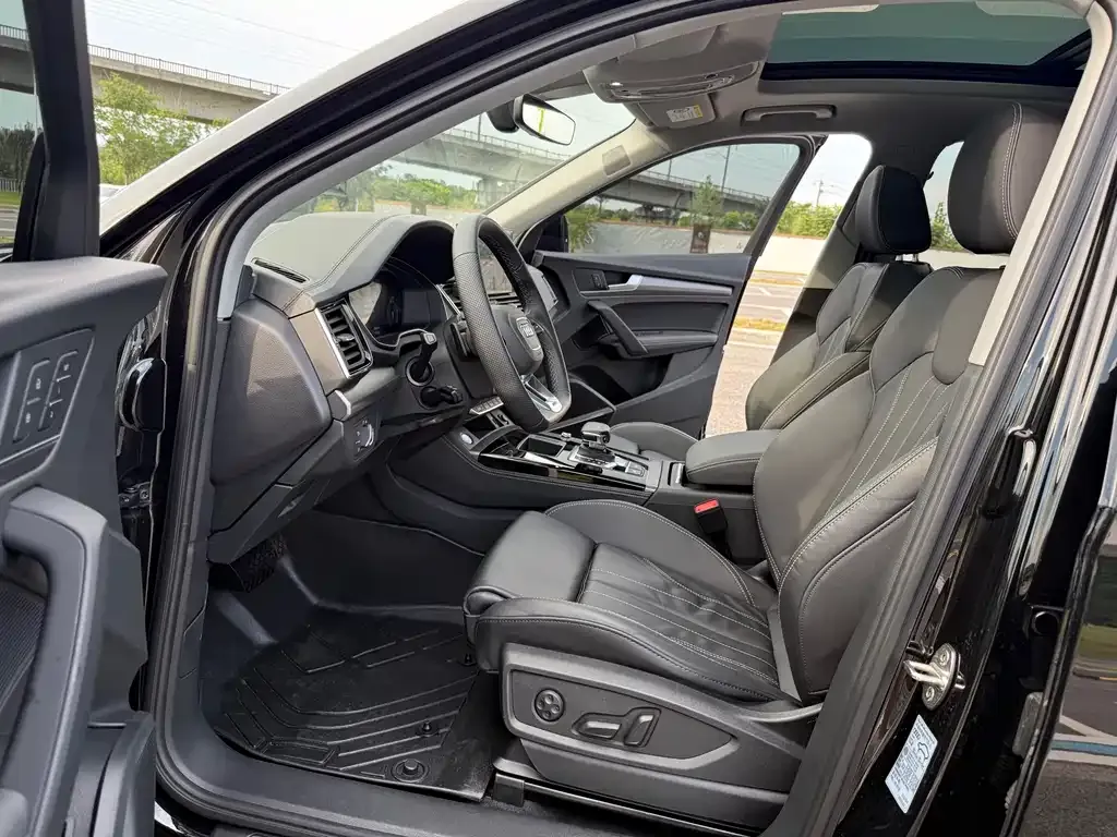 Audi Q5L 2022 из CN, фото 10