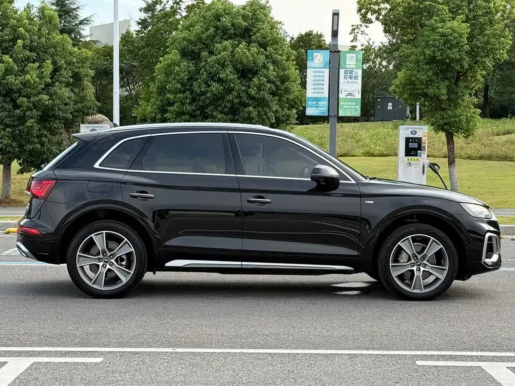 Audi Q5L 2022 из CN, фото 5