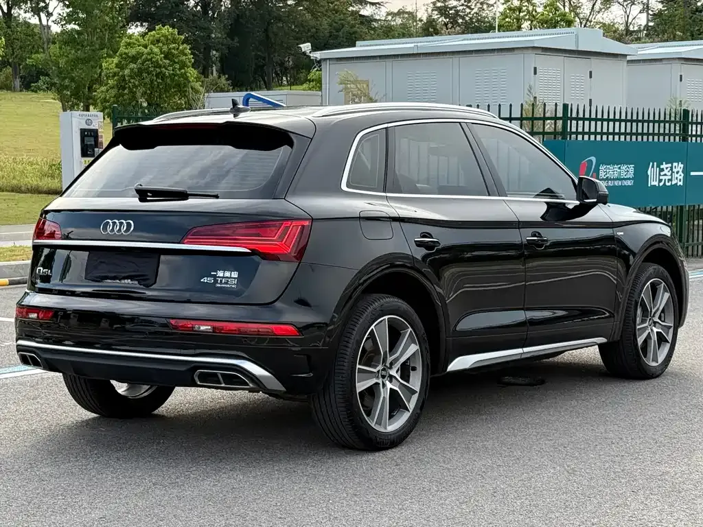 Audi Q5L 2022 из CN, фото 6