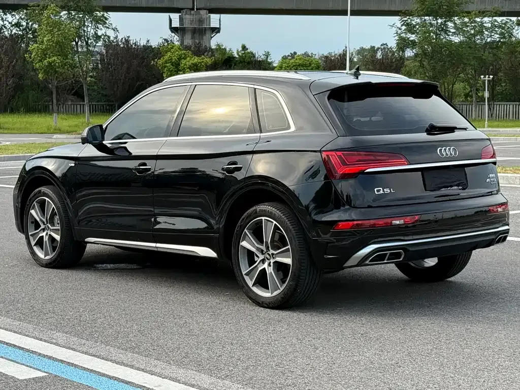 Audi Q5L 2022 из CN, фото 7