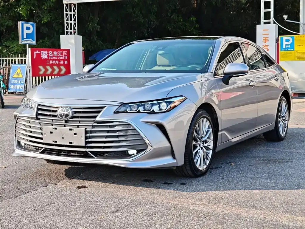 Toyota Avalon 2021 из CN, фото 1