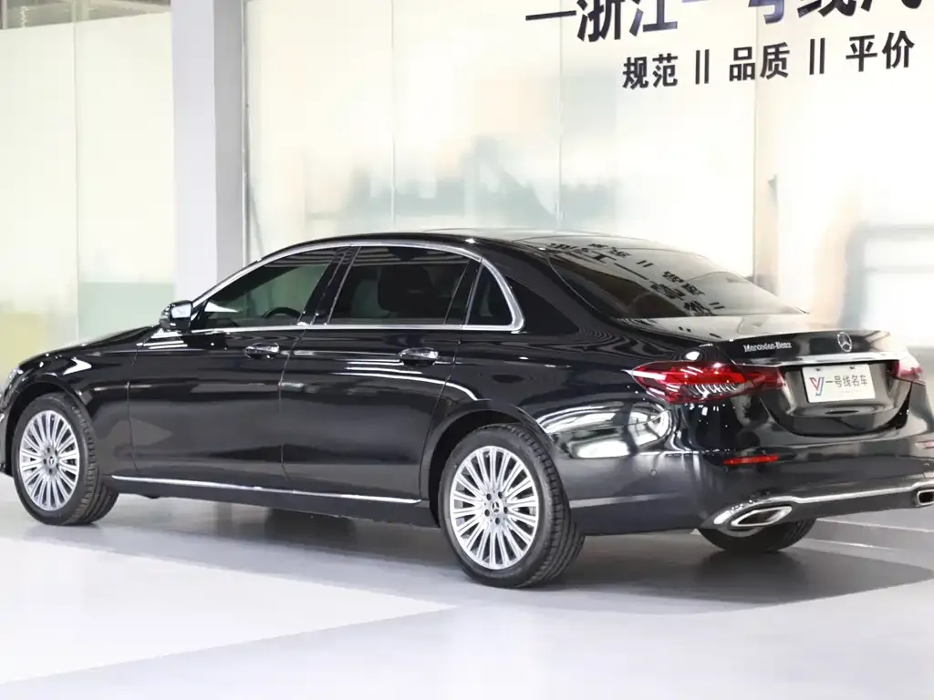 Mercedes-Benz E-Class 2023 из CN, фото 6
