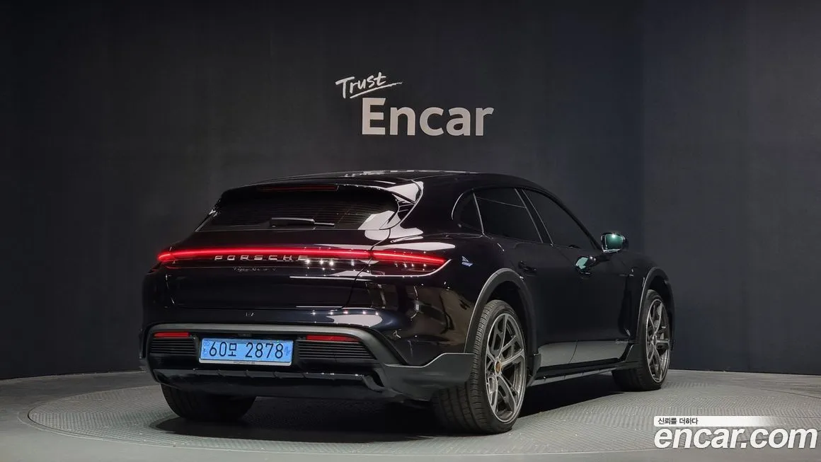 Porsche Taycan 2024 из KR, фото 2