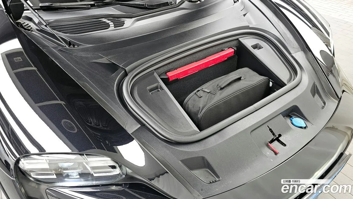 Porsche Taycan 2024 из KR, фото 6