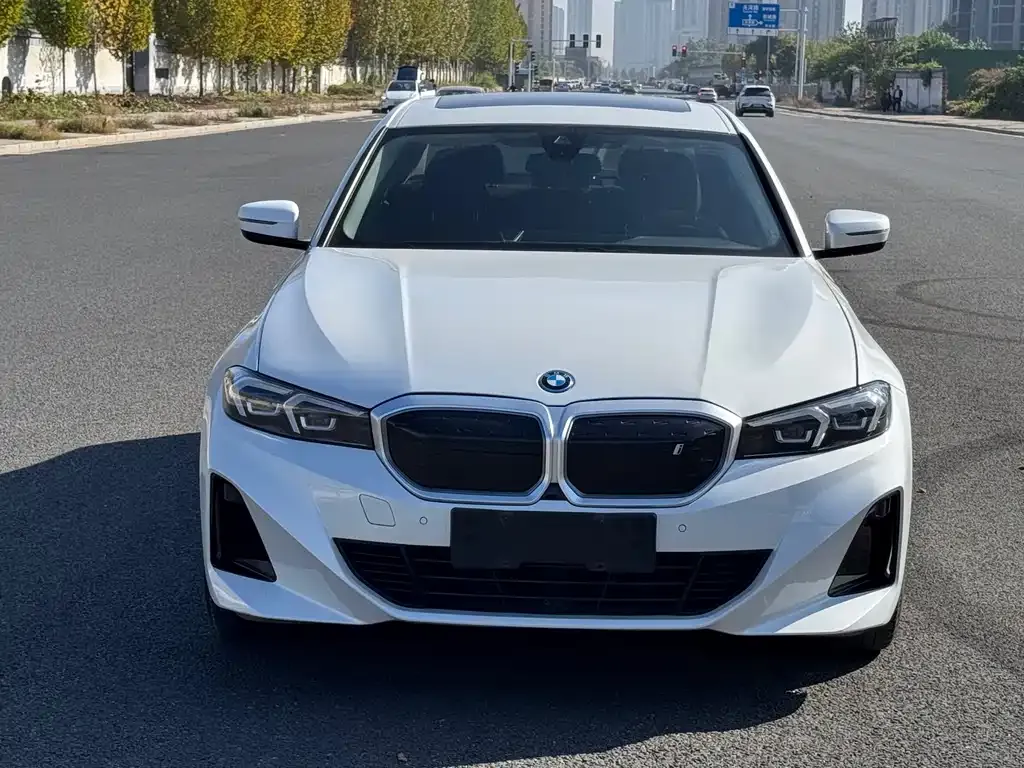 BMW i3 2024 из CN, фото 2