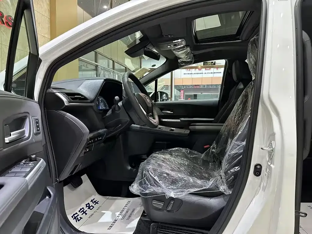 Toyota Granvia 2025 из CN, фото 5