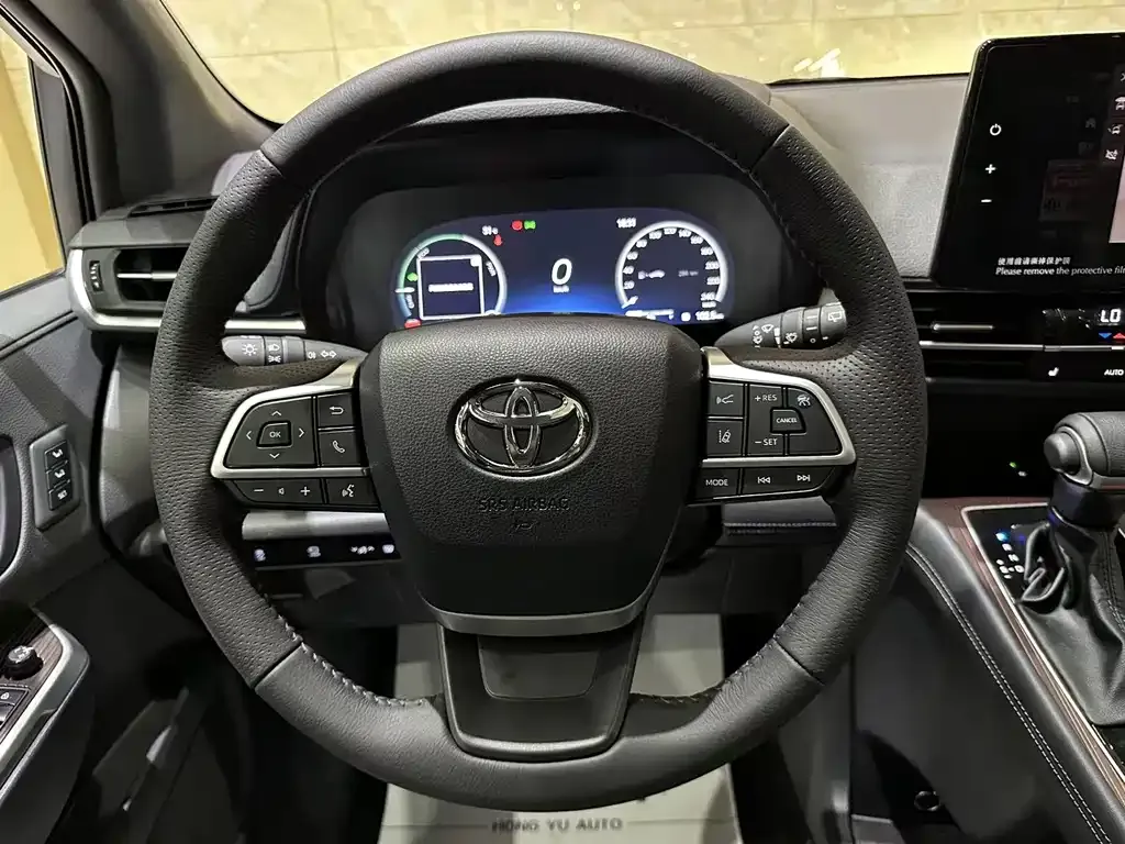 Toyota Granvia 2025 из CN, фото 7