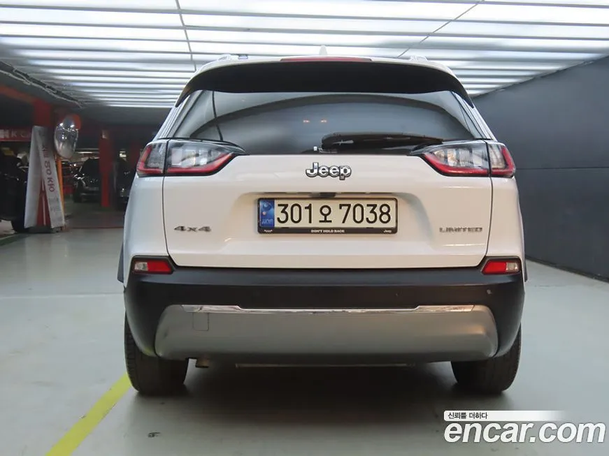 Jeep Cherokee 2021 из KR, фото 3