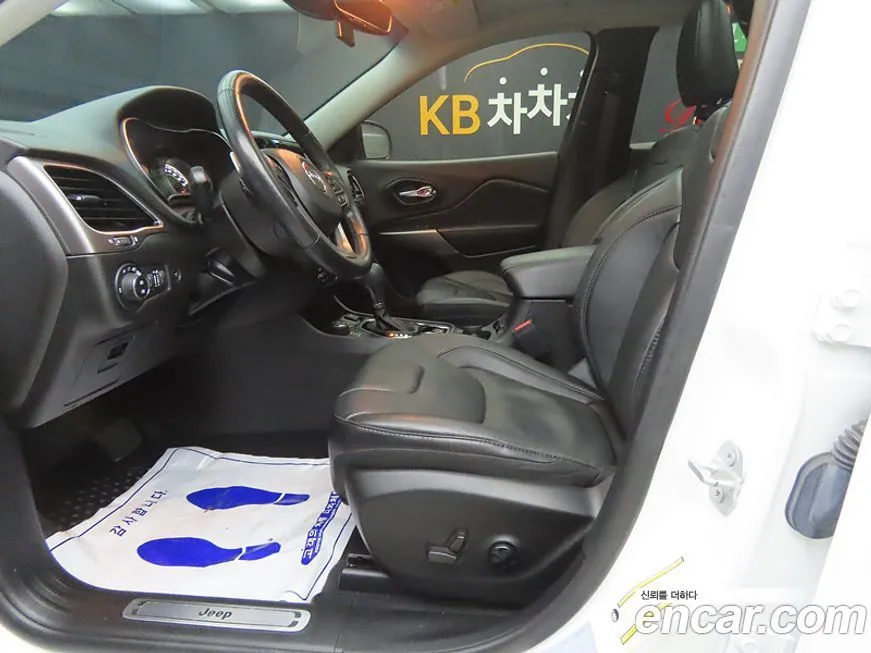 Jeep Cherokee 2021 из KR, фото 5