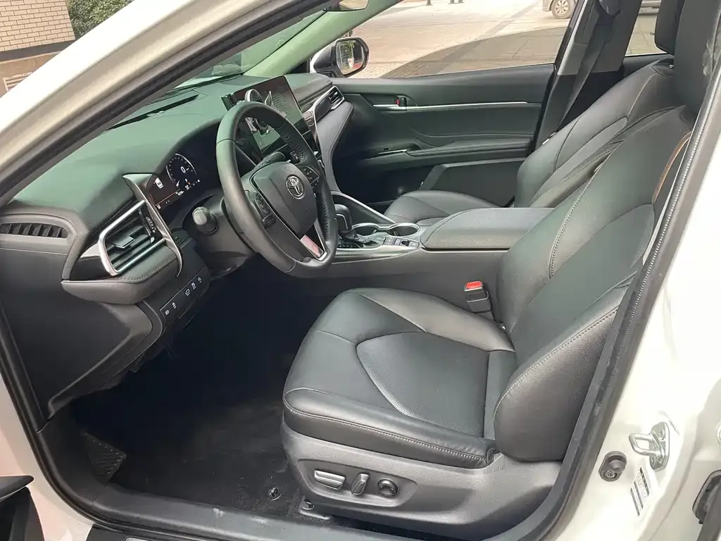 Toyota Camry 2024 из CN, фото 6