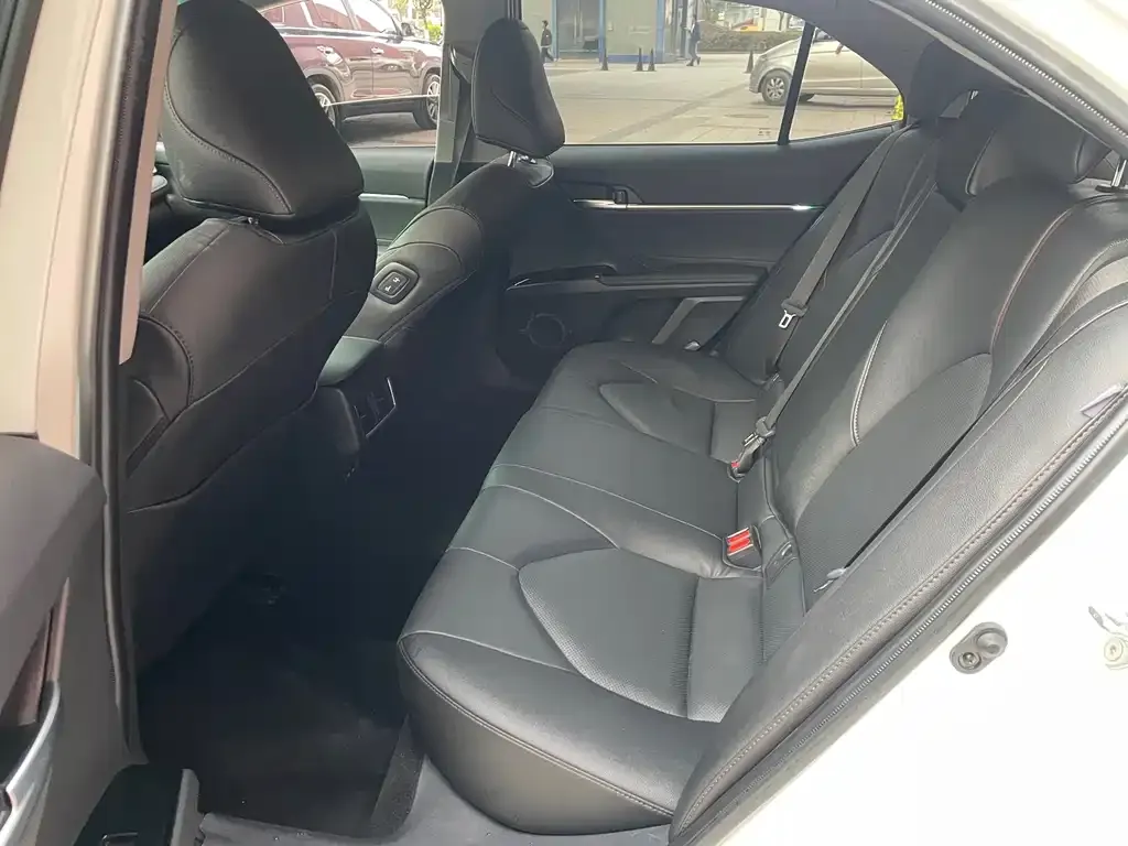 Toyota Camry 2024 из CN, фото 9