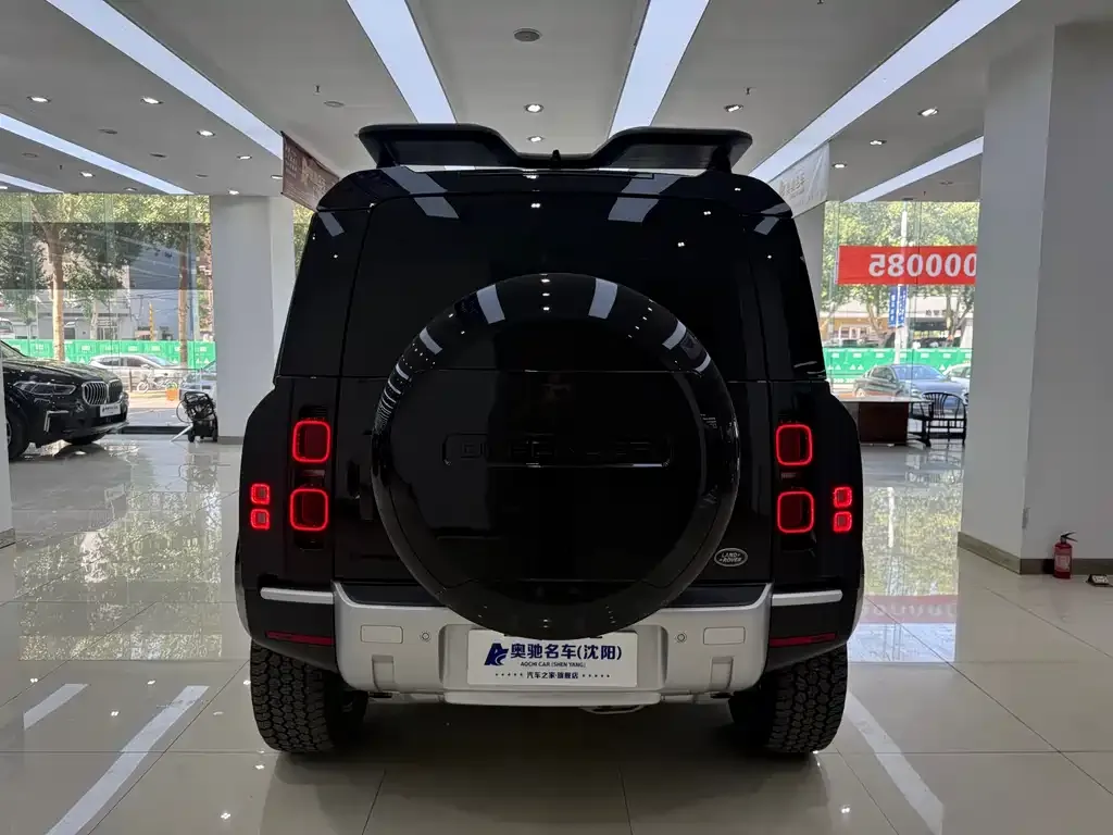 Land Rover Defender 2024 из CN, фото 5