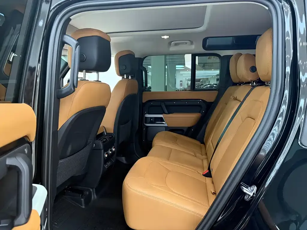 Land Rover Defender 2024 из CN, фото 9