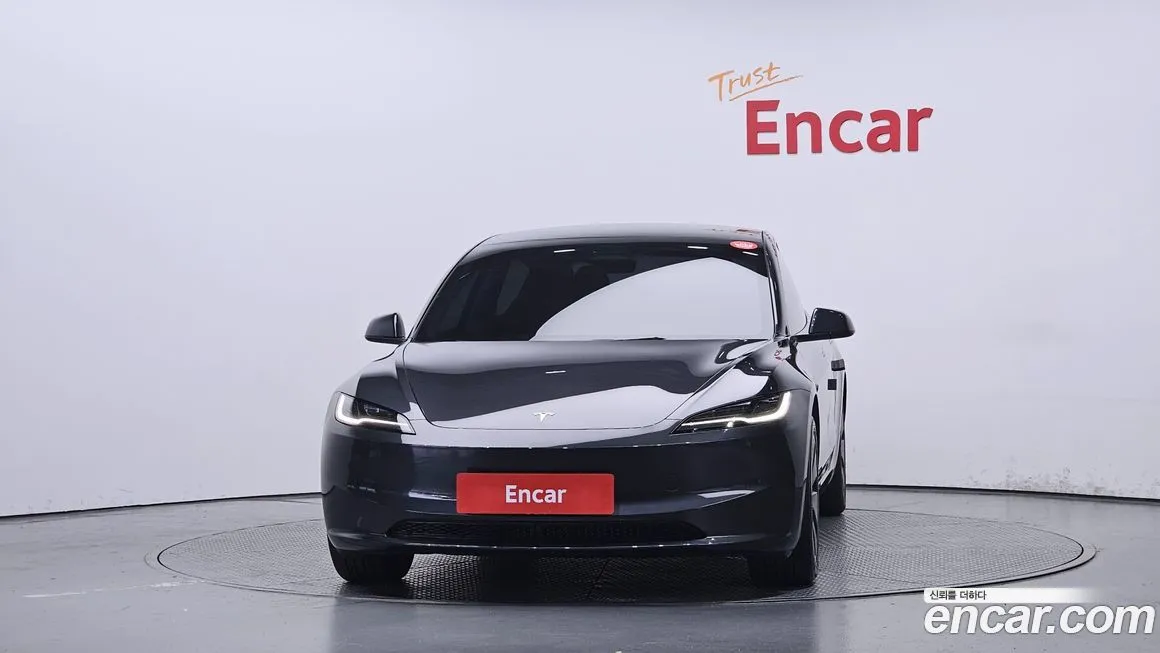 Tesla Model 3 2025 из KR, фото 3