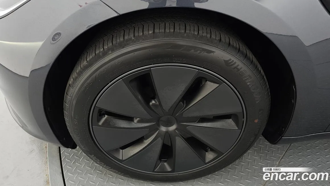 Tesla Model 3 2025 из KR, фото 5