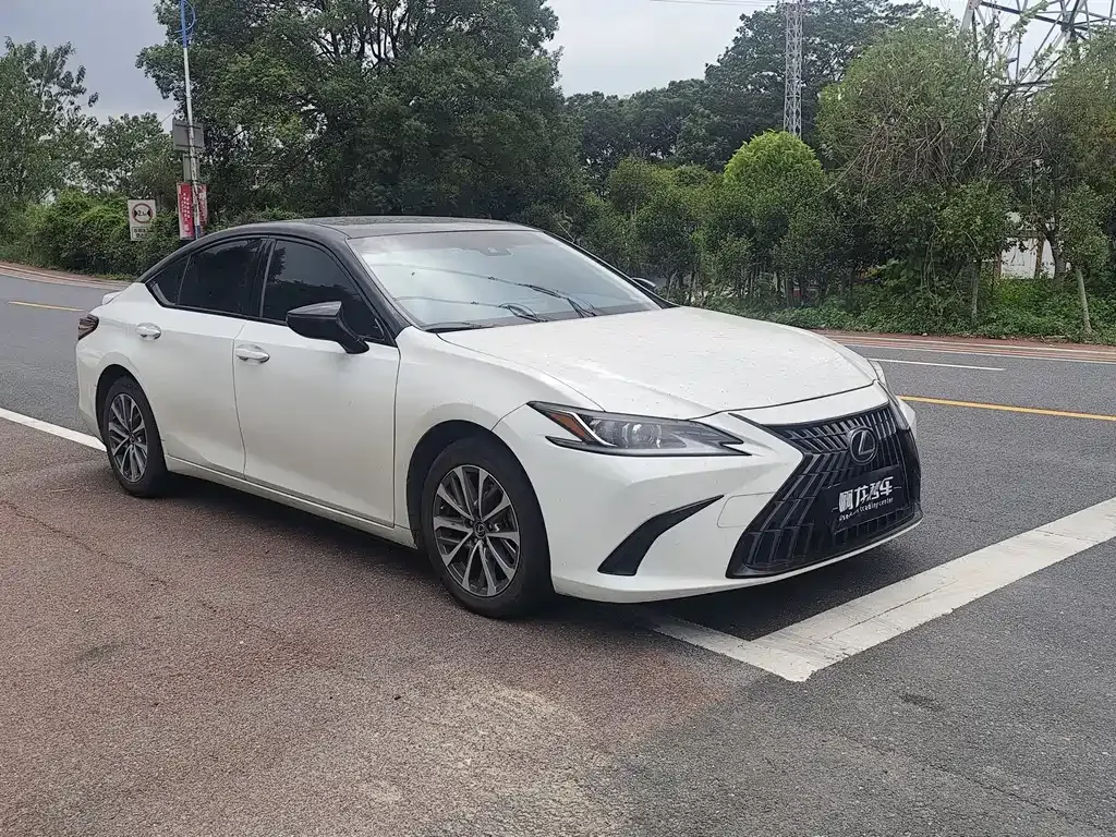 Lexus ES 2024 из CN, фото 2