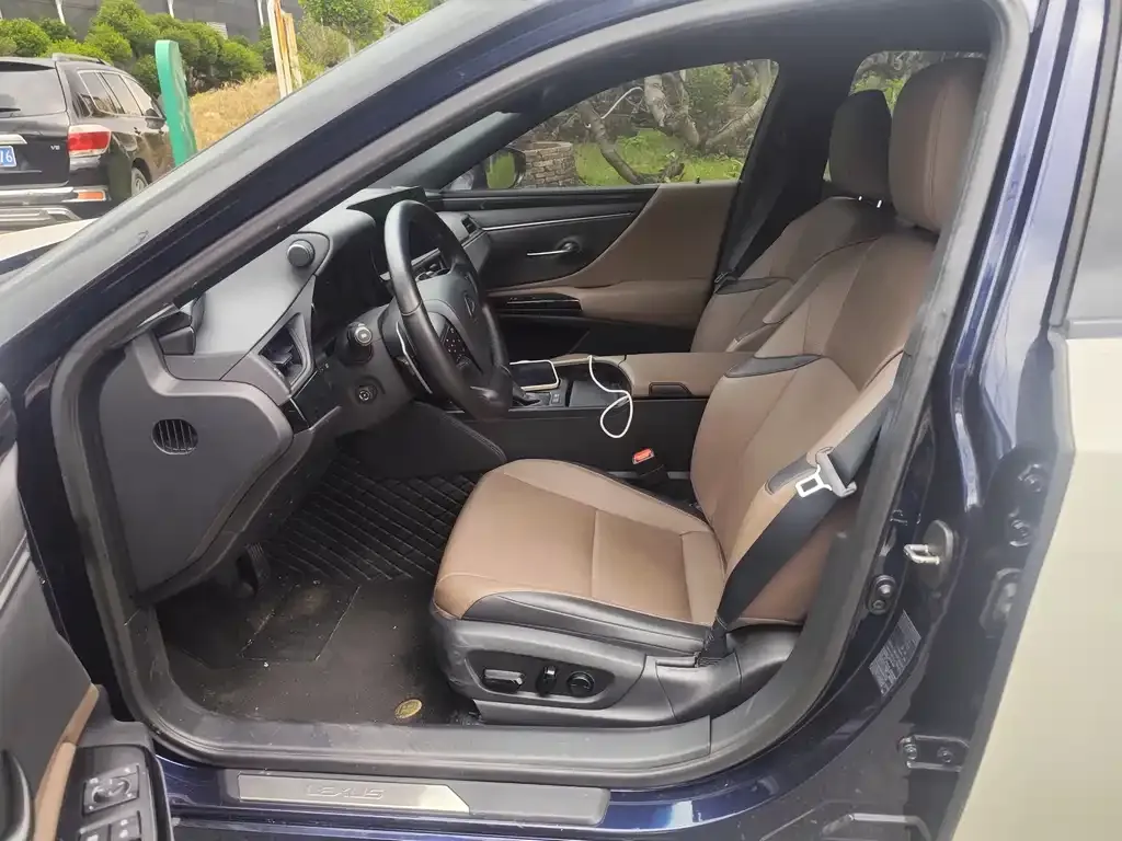 Lexus ES 2024 из CN, фото 4