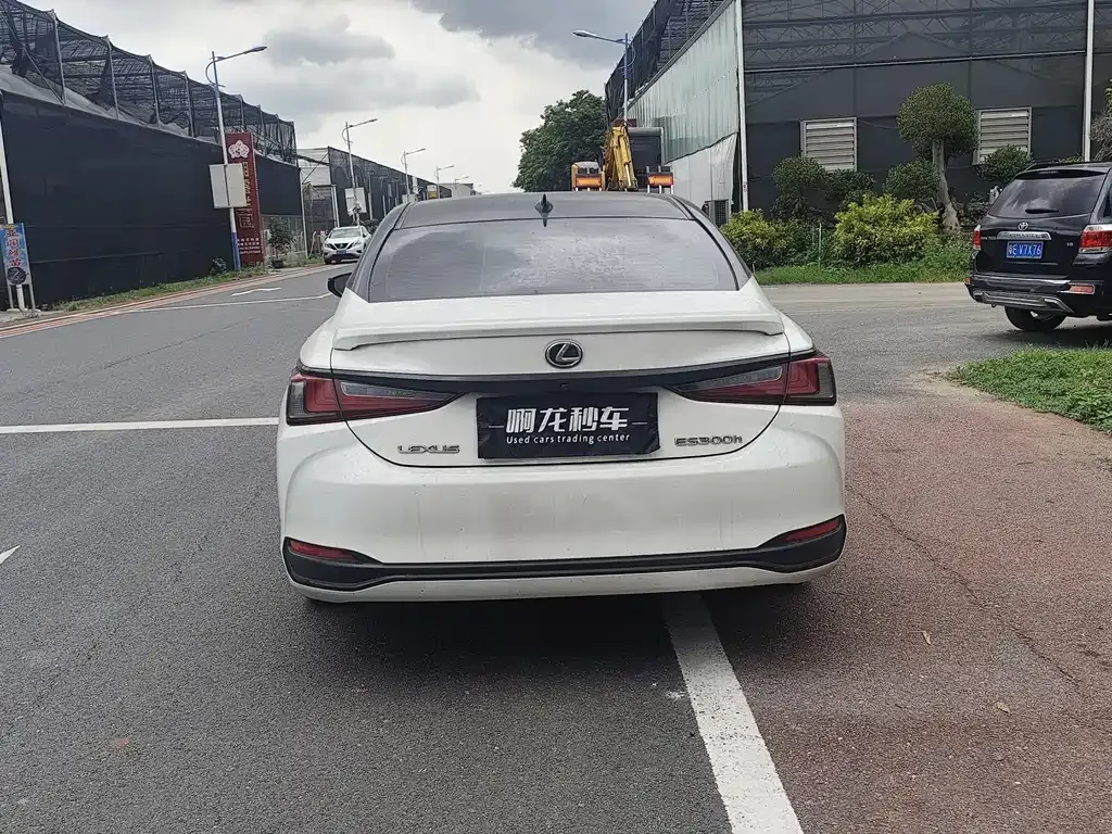 Lexus ES 2024 из CN, фото 8