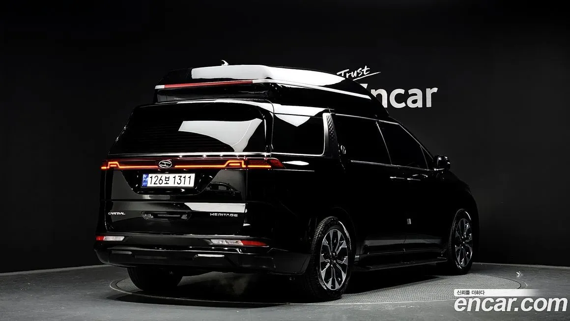 Kia Carnival — фото 2