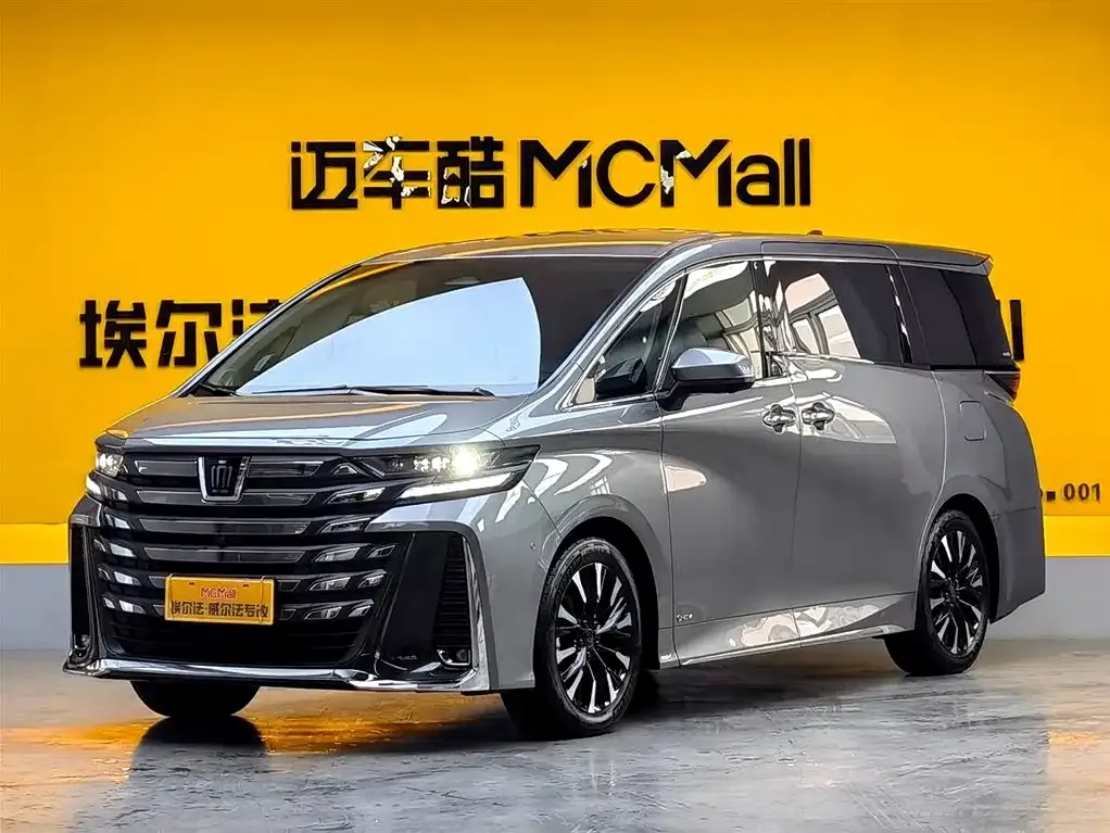 Toyota Vellfire — фото 1
