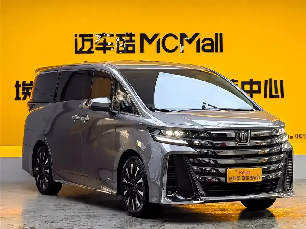 Toyota Vellfire — фото 3