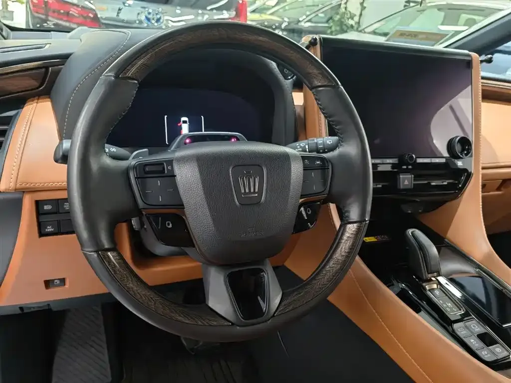 Toyota Vellfire — фото 7