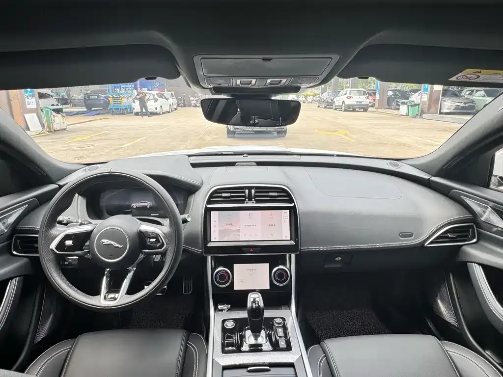 Jaguar XEL 2024 из CN, фото 5
