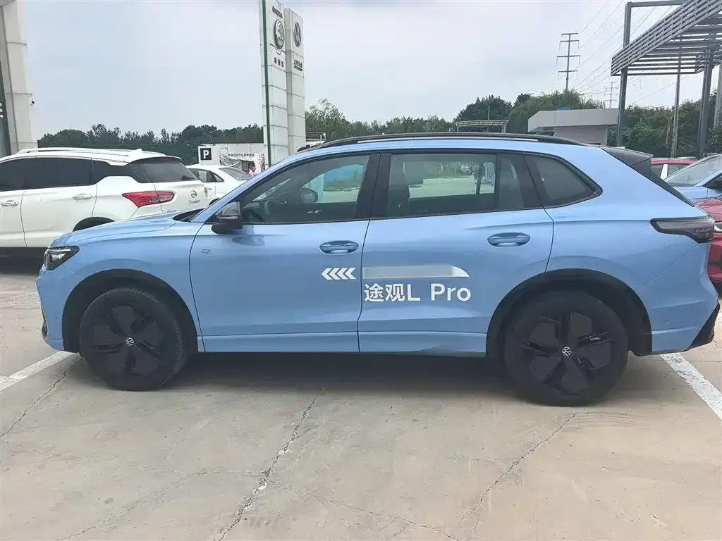 Volkswagen Tiguan L 2024 из CN, фото 7