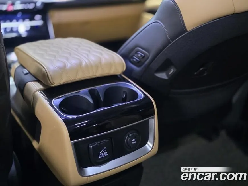 Kia Carnival — фото 10
