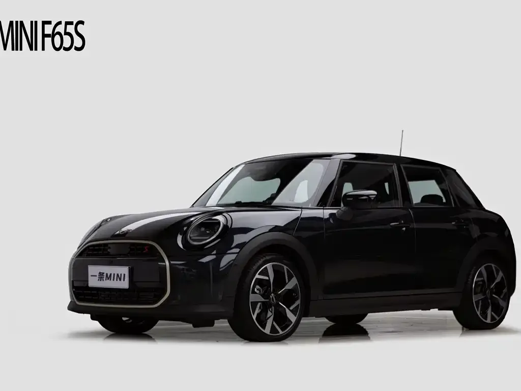 MINI Cooper (3-door) 2024 из CN, фото 1