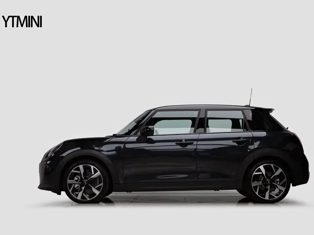 MINI Cooper (3-door) 2024 из CN, фото 2