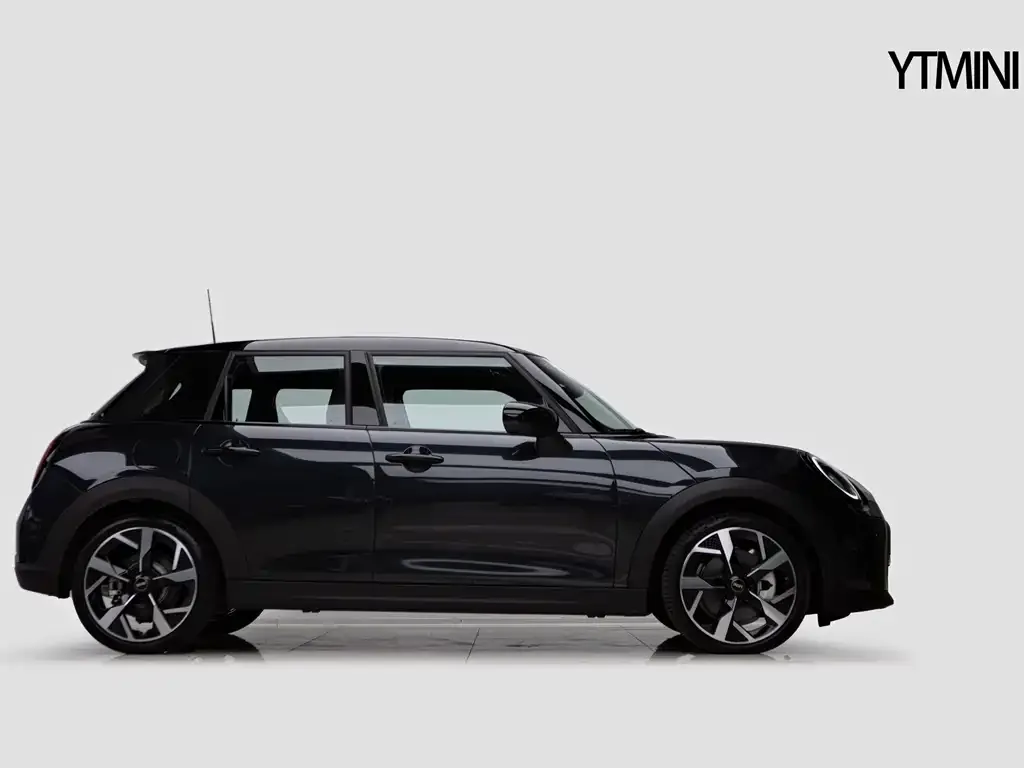 MINI Cooper (3-door) 2024 из CN, фото 4