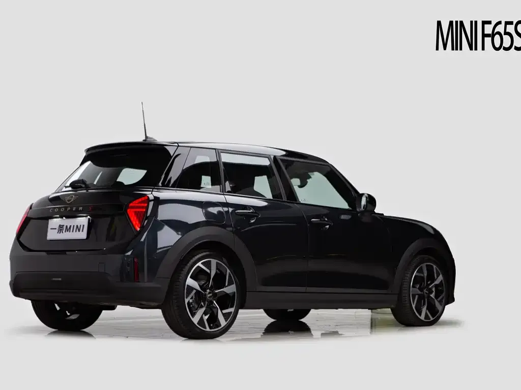MINI Cooper (3-door) 2024 из CN, фото 5