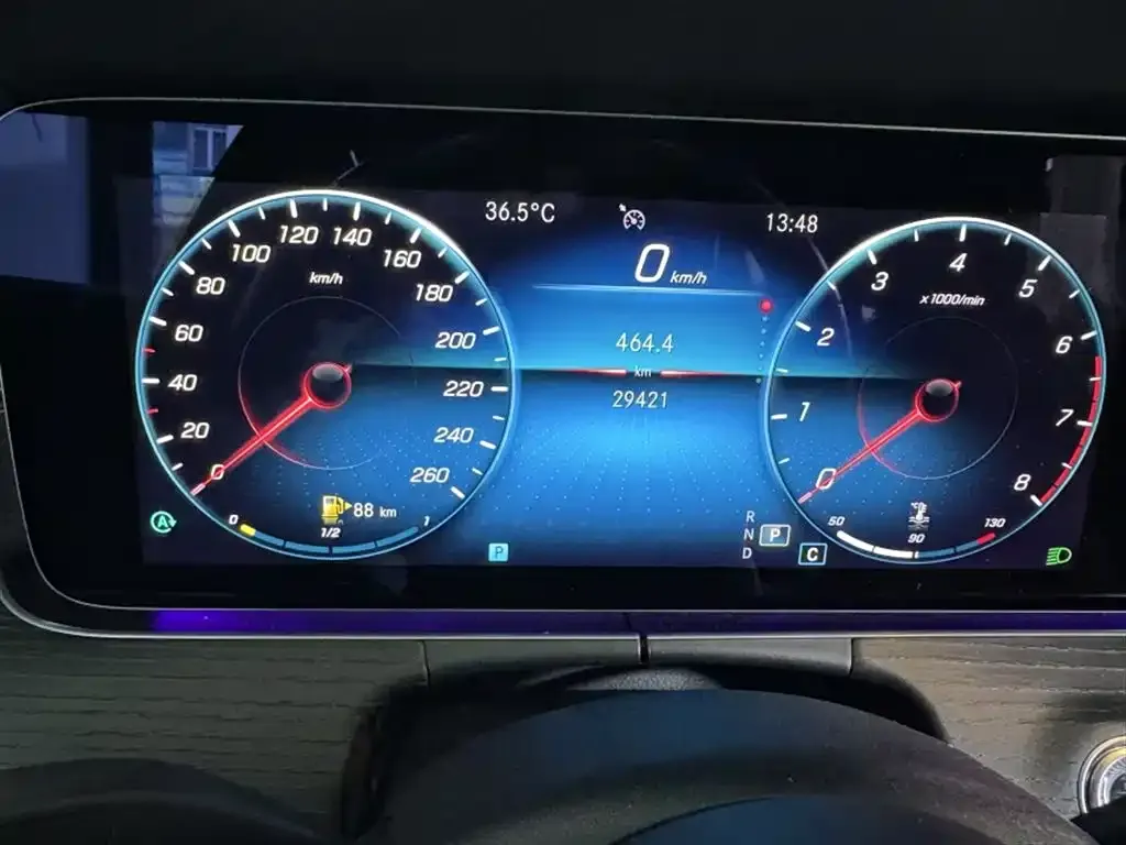 Mercedes-Benz E-Class 2021 из CN, фото 3