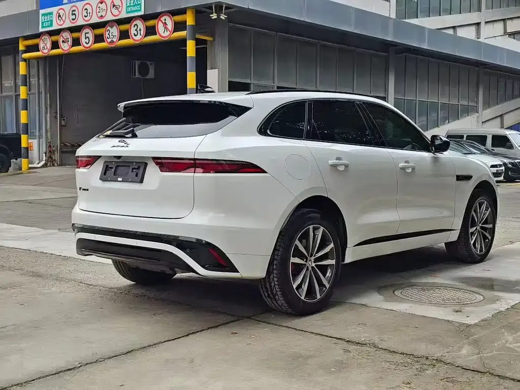 Jaguar F-PACE 2024 из CN, фото 6