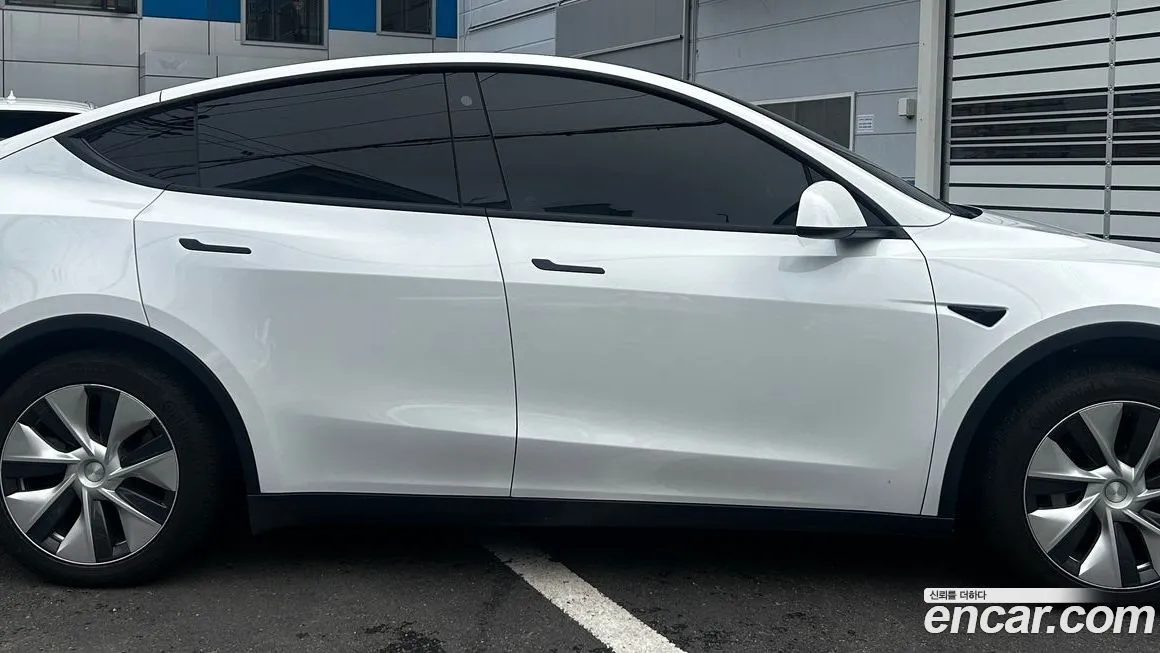 Tesla Model Y 2021 из KR, фото 5