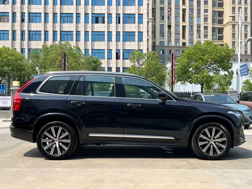 Volvo XC90 2023 из CN, фото 9