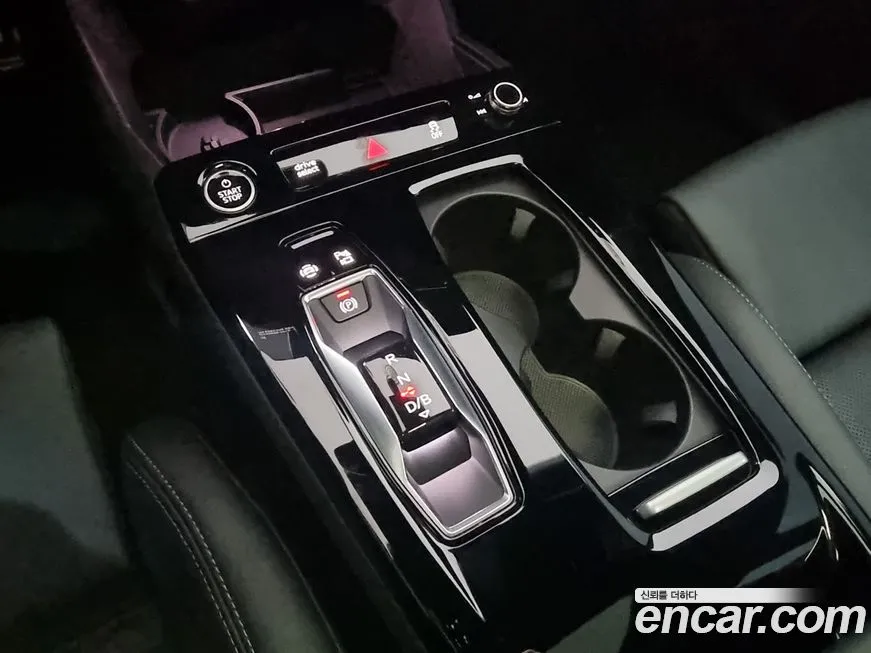 Audi Q6 e-tron 2025 из KR, фото 9