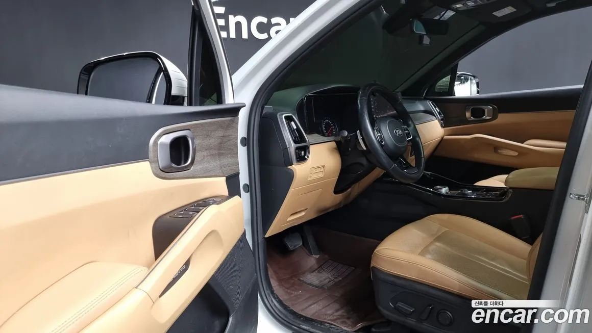 Kia Sorento — фото 10