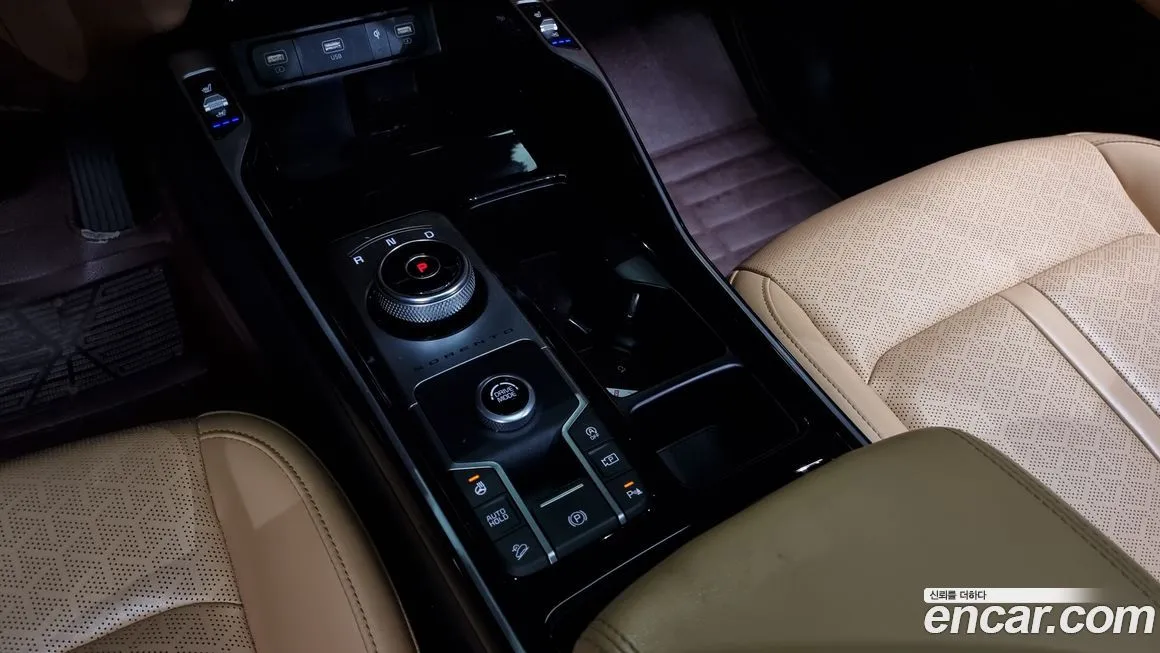 Kia Sorento — фото 9