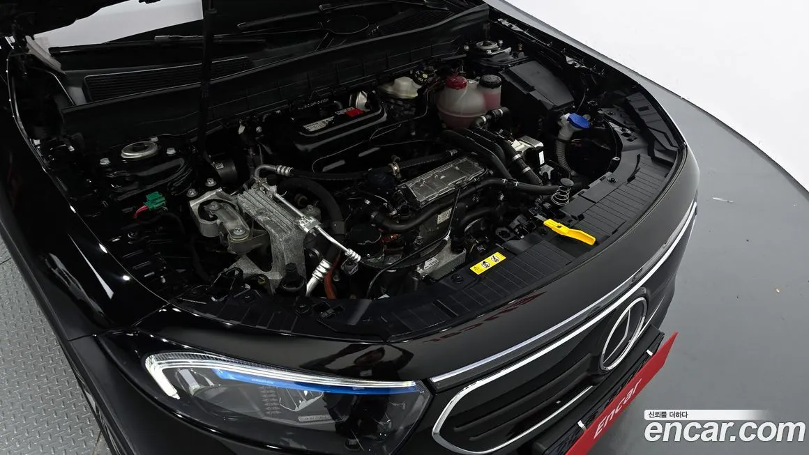 Mercedes-Benz EQB 2023 из KR, фото 6