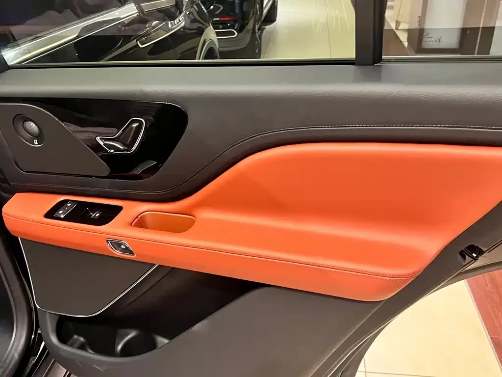Lincoln Aviator 2025 из CN, фото 6