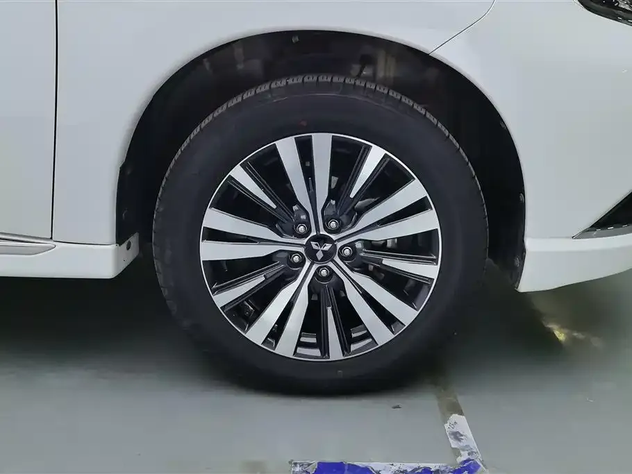 Mitsubishi Outlander 2023 из CN, фото 6