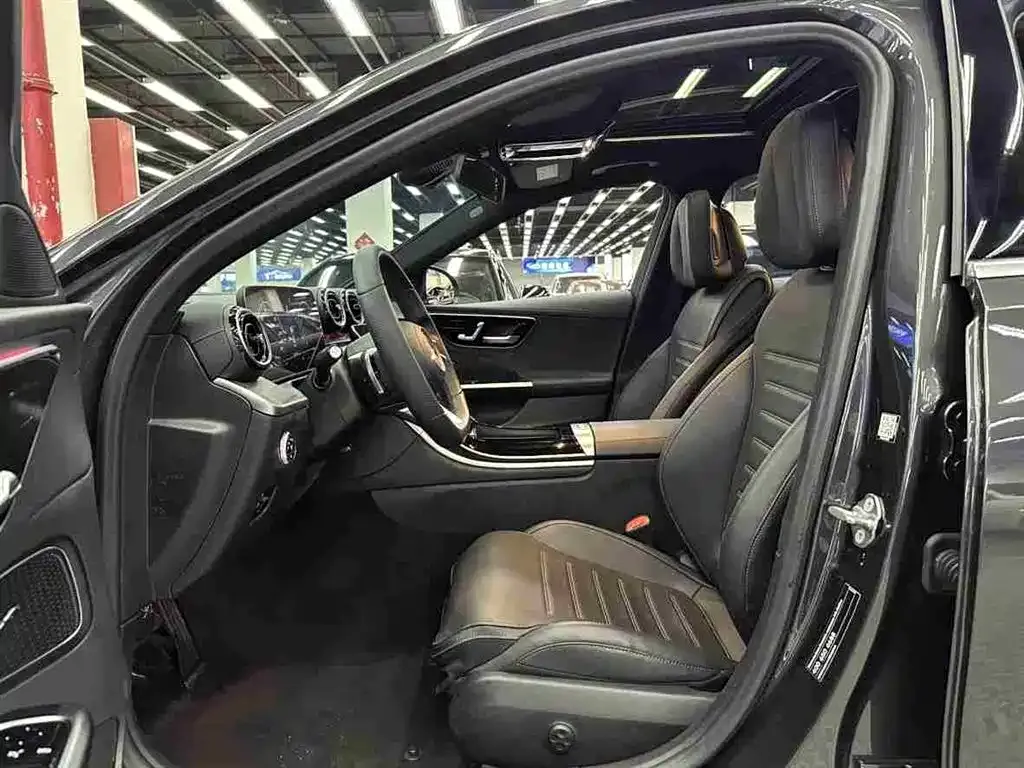 [object Object] C-Class 2022 из CN, фото 2