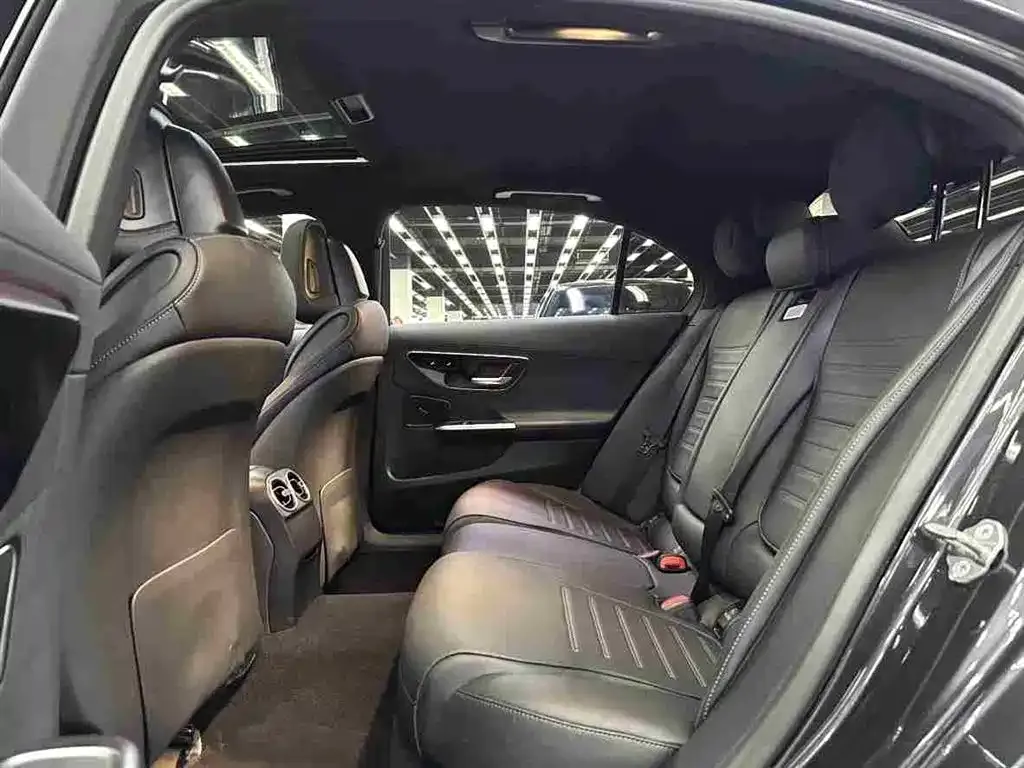 [object Object] C-Class 2022 из CN, фото 4