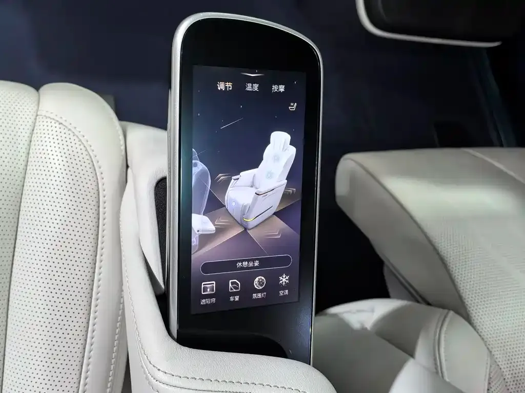 Buick Century 2024 из CN, фото 10
