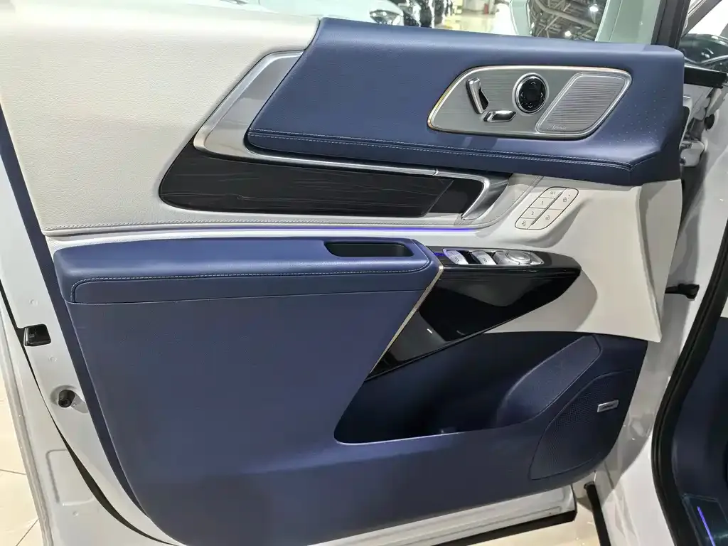 Buick Century 2024 из CN, фото 5